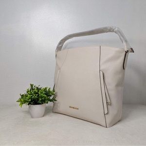 ‼️Michael Kors evie hobo handbag purse bag vanilla soft leather‼️
